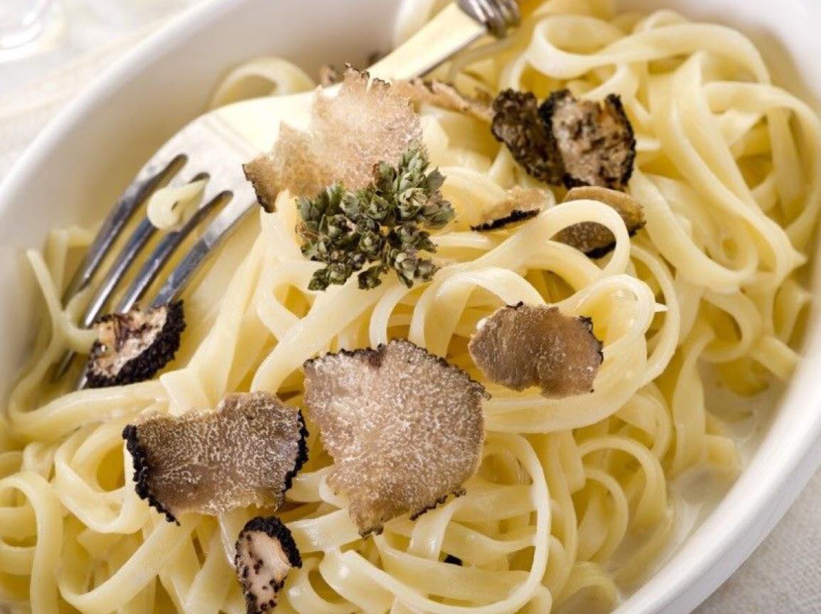 Fresh black summer truffles A-grade-alt